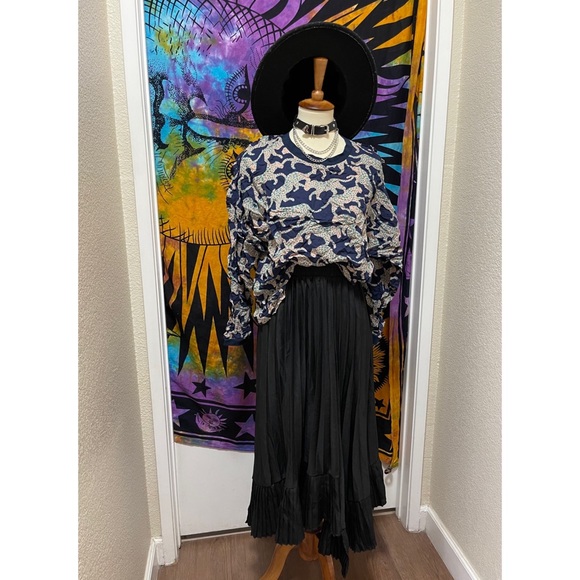 🌈 Lovely modern colorful art top - Picture 11 of 11